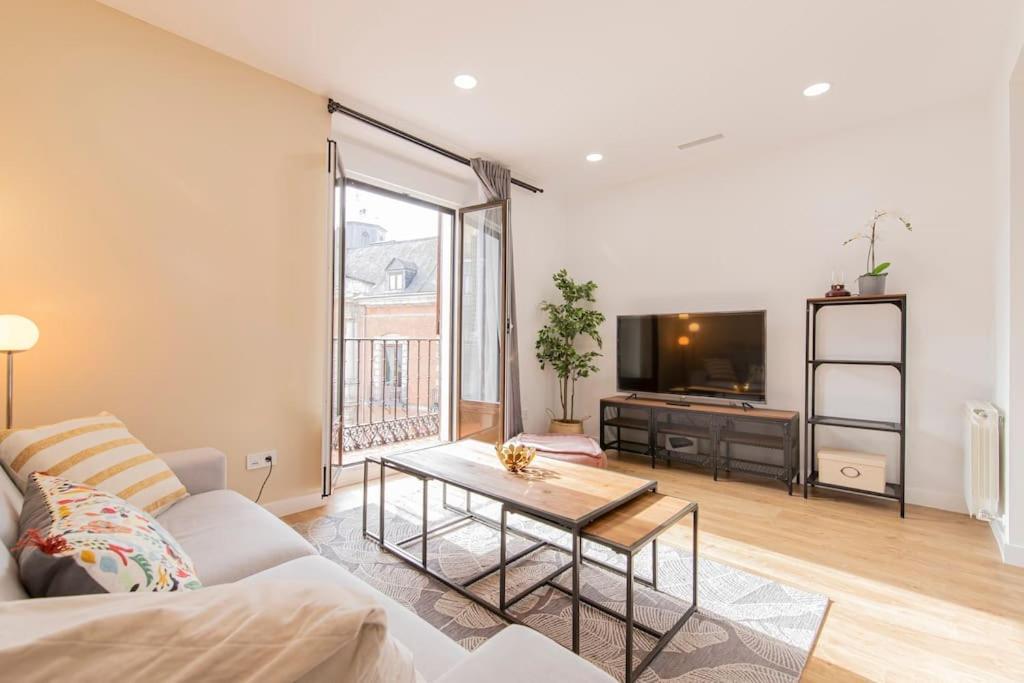 Espectacular Apartamento Plaza Mayor Madrid Exteriör bild