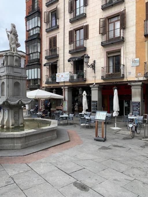 Espectacular Apartamento Plaza Mayor Madrid Exteriör bild